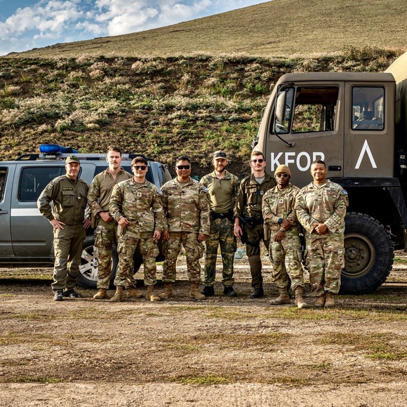 Meet your Posher, Timothy - Picture 4 of 4